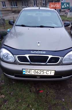 Седан Daewoo Lanos 2004 в Еланце