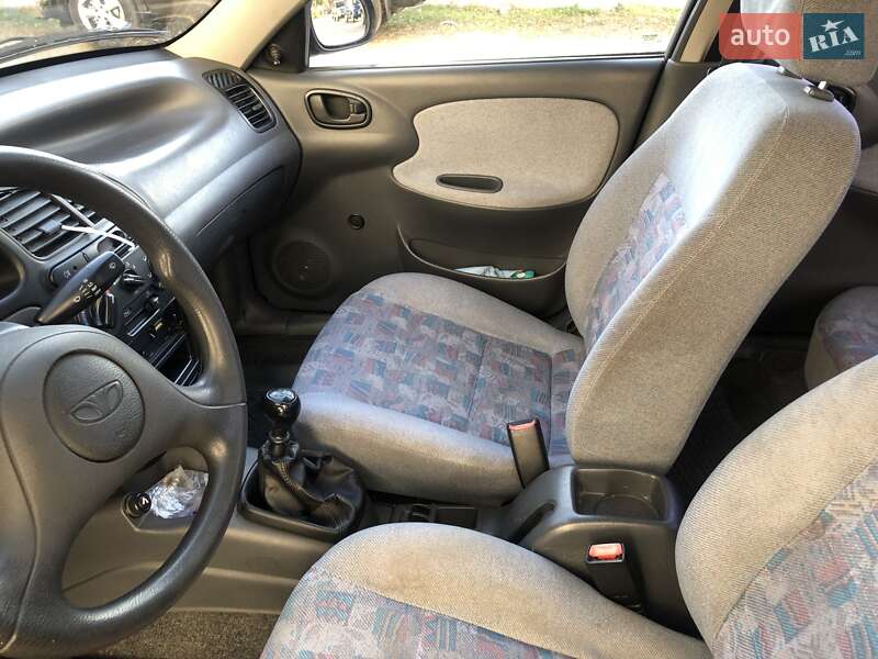 Седан Daewoo Lanos 2005 в Харькове