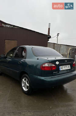 Седан Daewoo Lanos 2002 в Новомосковске