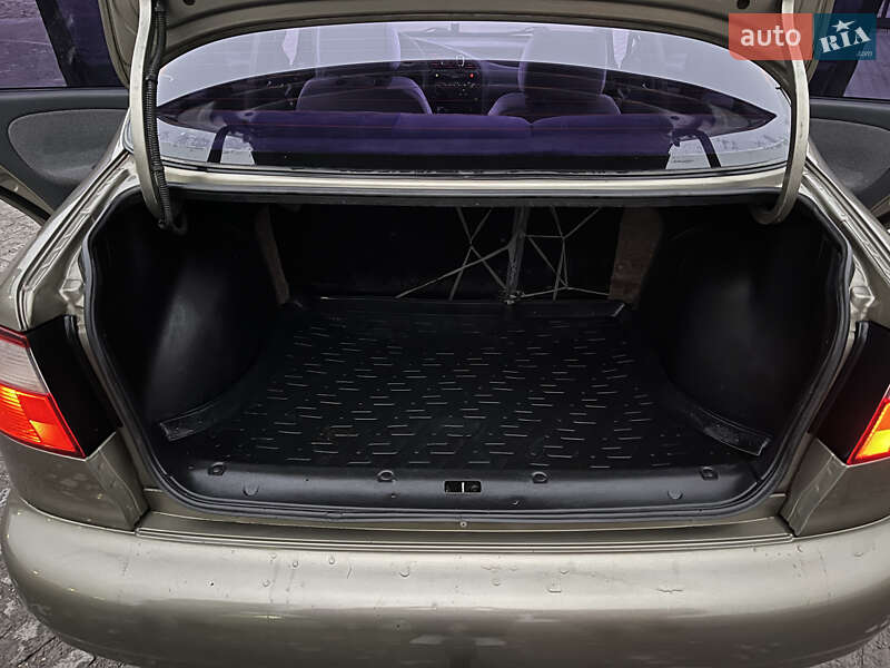 Седан Daewoo Lanos 2006 в Кременце