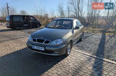 Седан Daewoo Lanos 2004 в Винниках