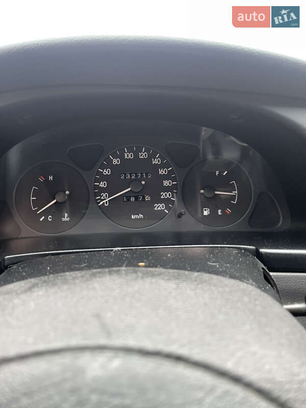 Седан Daewoo Lanos 2003 в Полтаве