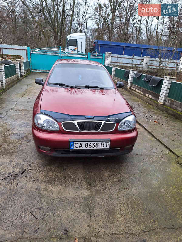 Седан Daewoo Lanos 2000 в 