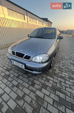 Седан Daewoo Lanos 2008 в Рівному