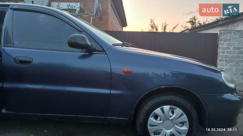Седан Daewoo Lanos 2002 в Балаклее