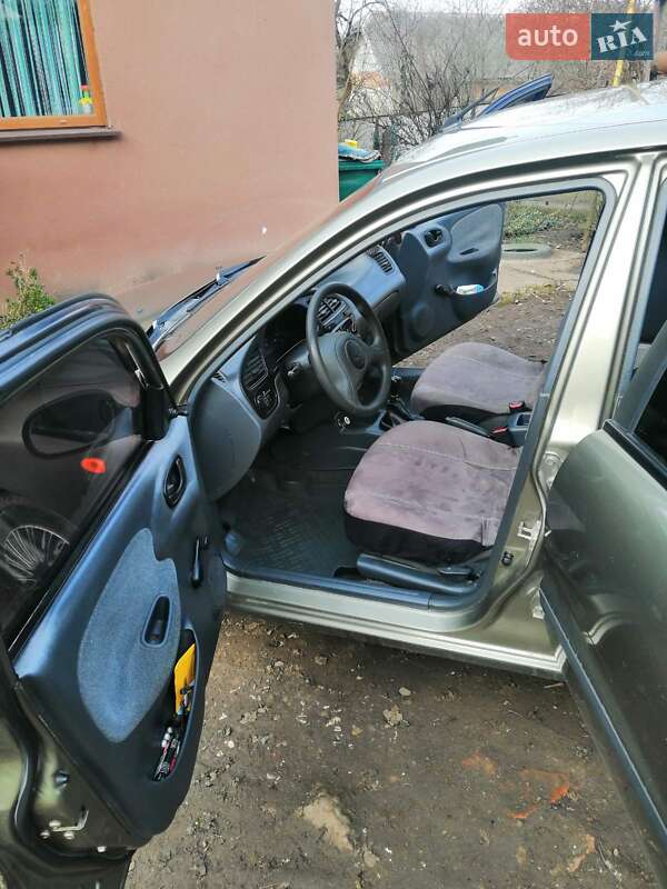 Седан Daewoo Lanos 2006 в Тлумаче