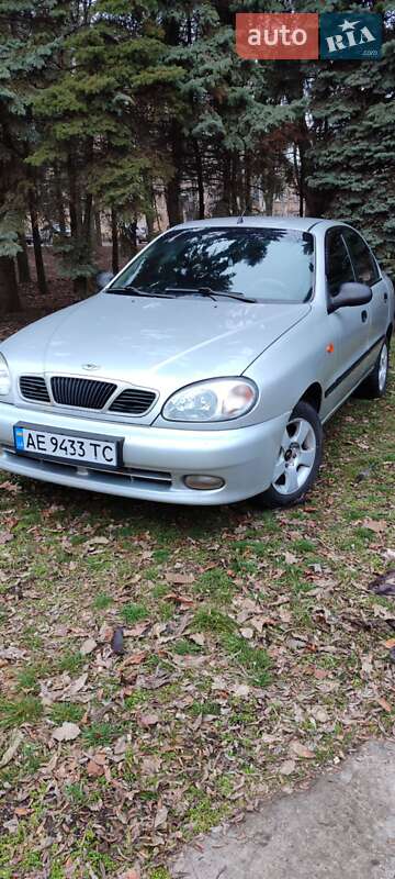 Седан Daewoo Lanos 2004 в Кривом Роге