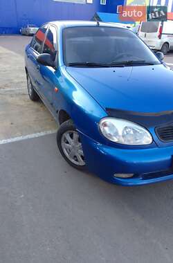 Седан Daewoo Lanos 2008 в Сингури