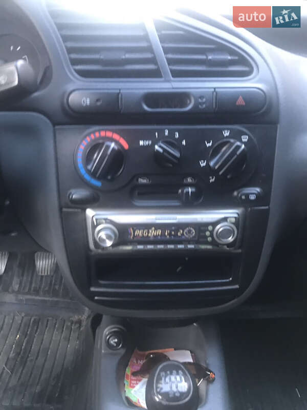 Седан Daewoo Lanos 2006 в Ужгороде