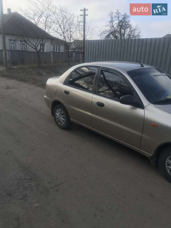 Седан Daewoo Lanos 2004 в Ичне