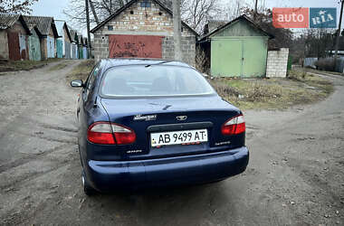 Седан Daewoo Lanos 2002 в Василькове