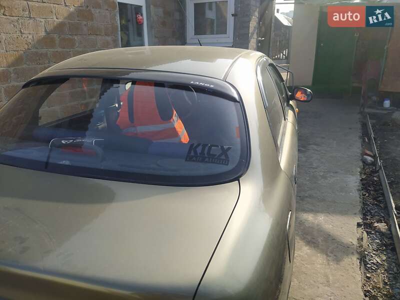 Седан Daewoo Lanos 2004 в Краматорске