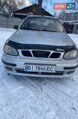 Седан Daewoo Lanos 2004 в Горішніх Плавнях