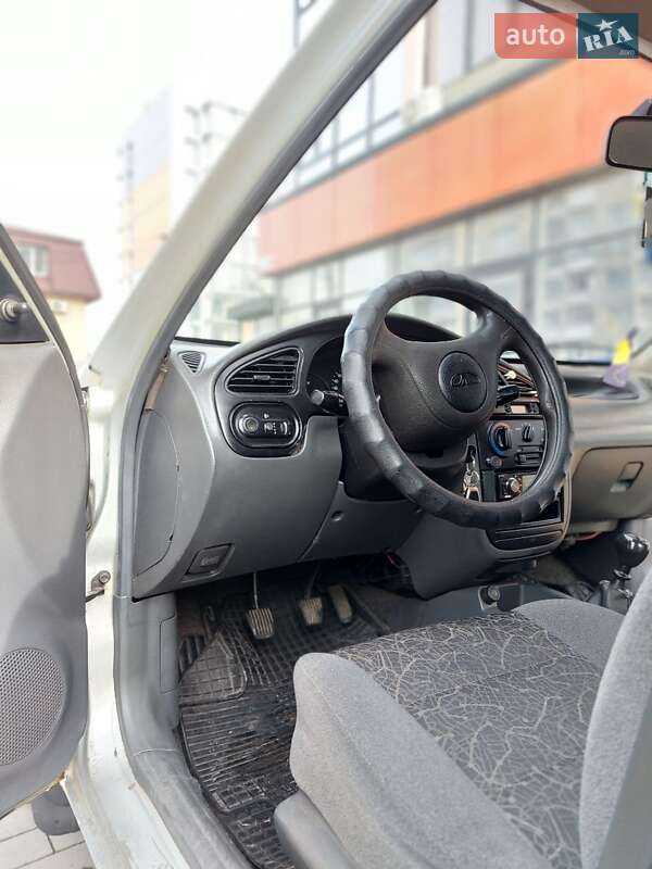 Седан Daewoo Lanos 2007 в Луцке