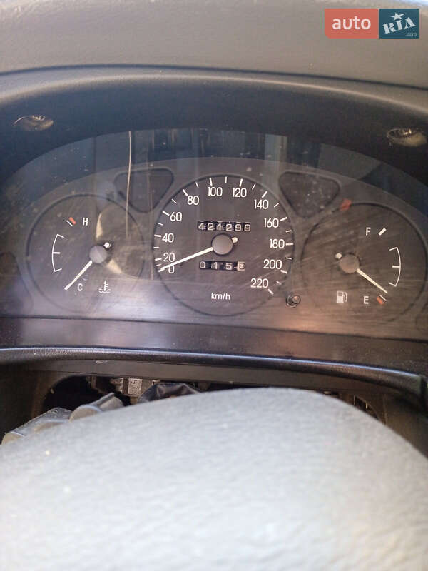 Седан Daewoo Lanos 2004 в Демидове