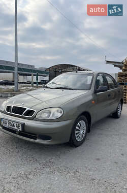 Седан Daewoo Lanos 2004 в Киеве