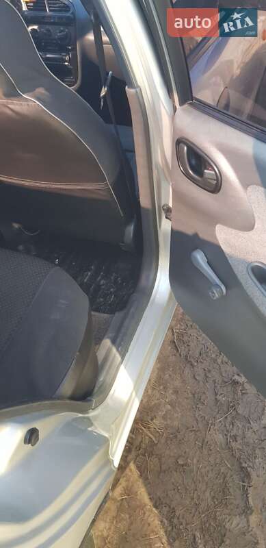 Седан Daewoo Lanos 2007 в Черкасах