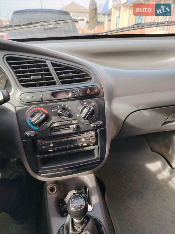 Седан Daewoo Lanos 2005 в Умани