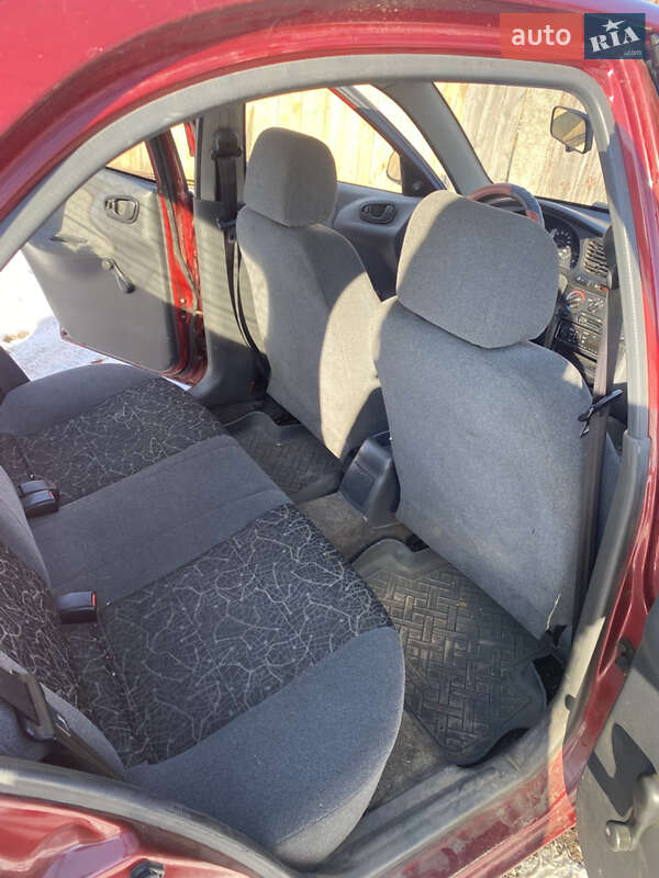 Седан Daewoo Lanos 2005 в Сновську