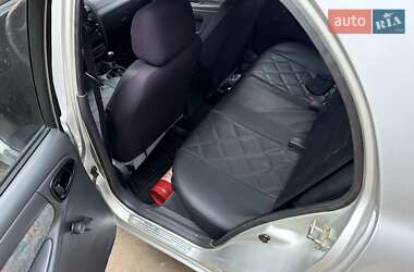 Седан Daewoo Lanos 2005 в Николаеве