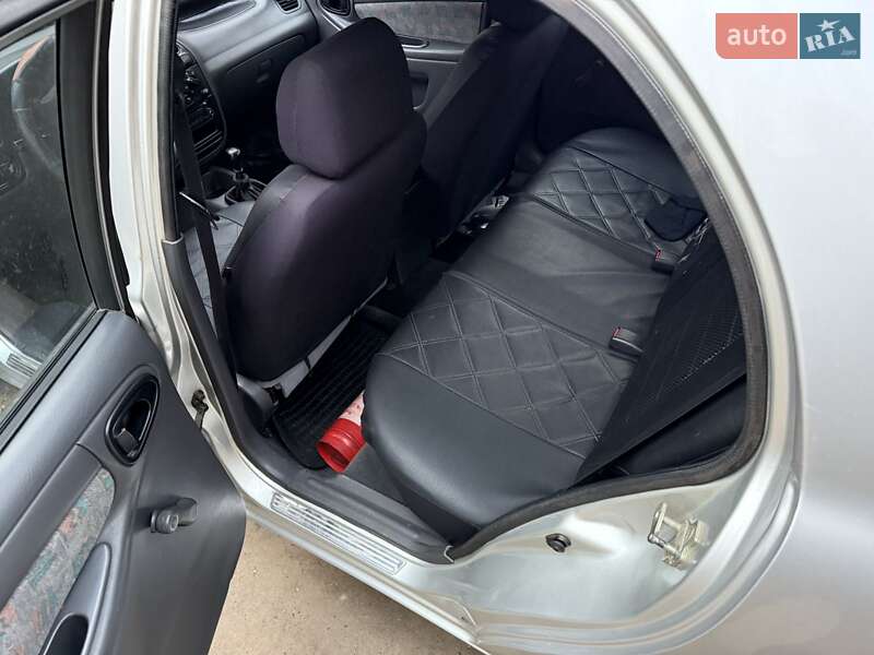 Седан Daewoo Lanos 2005 в Николаеве