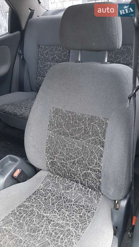 Седан Daewoo Lanos 2004 в Кременчуге