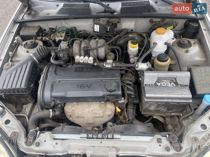 Седан Daewoo Lanos 2008 в 
