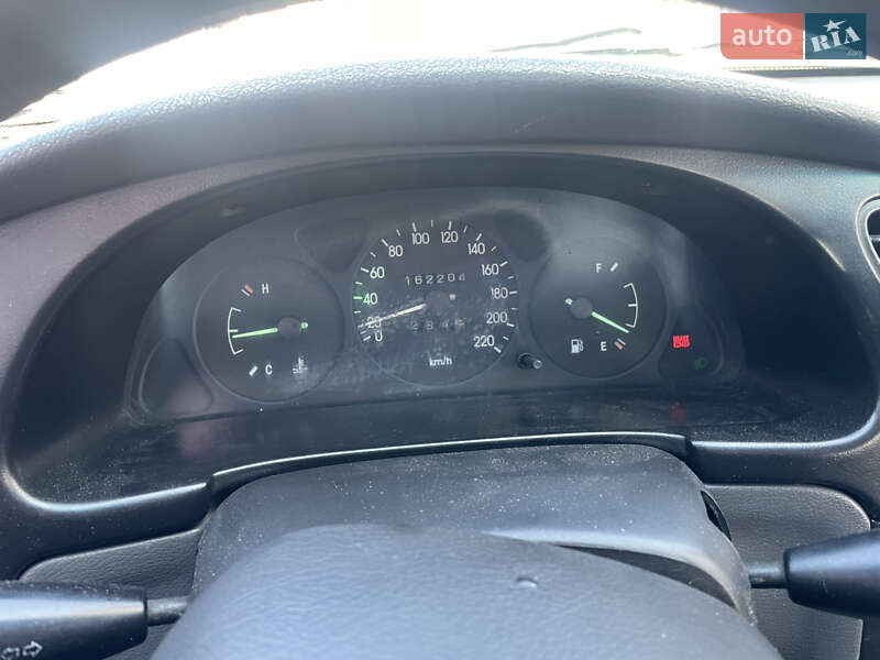 Седан Daewoo Lanos 2005 в Днепре