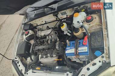 Хэтчбек Daewoo Lanos 2004 в Херсоне