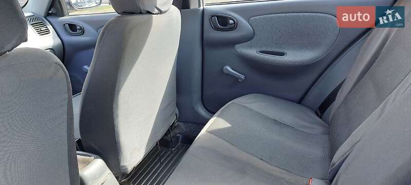 Седан Daewoo Lanos 2008 в Житомире