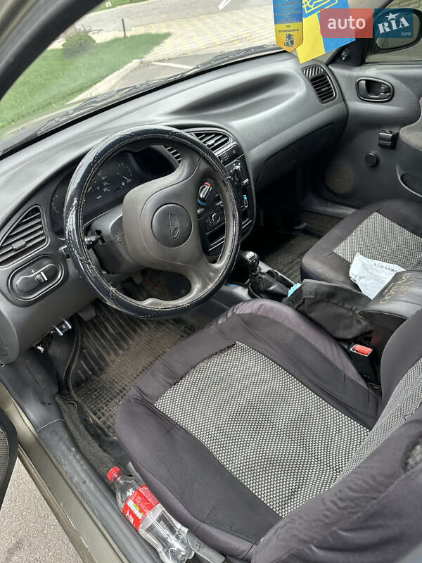 Седан Daewoo Lanos 2004 в Олександрії