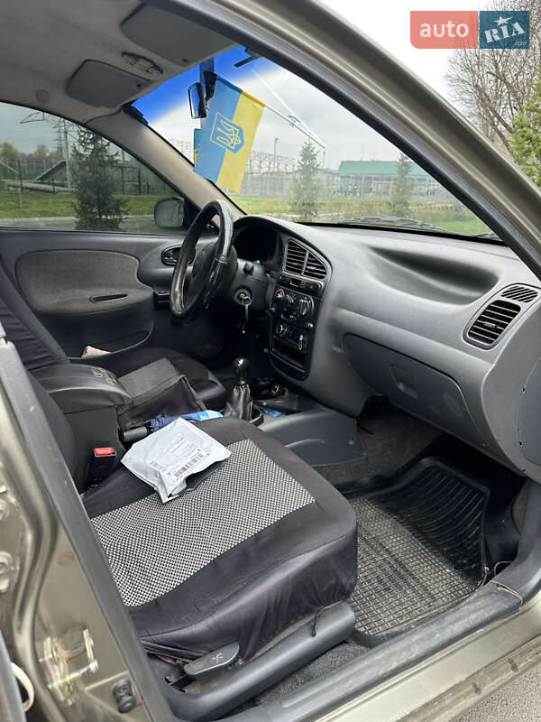 Седан Daewoo Lanos 2004 в Александрие