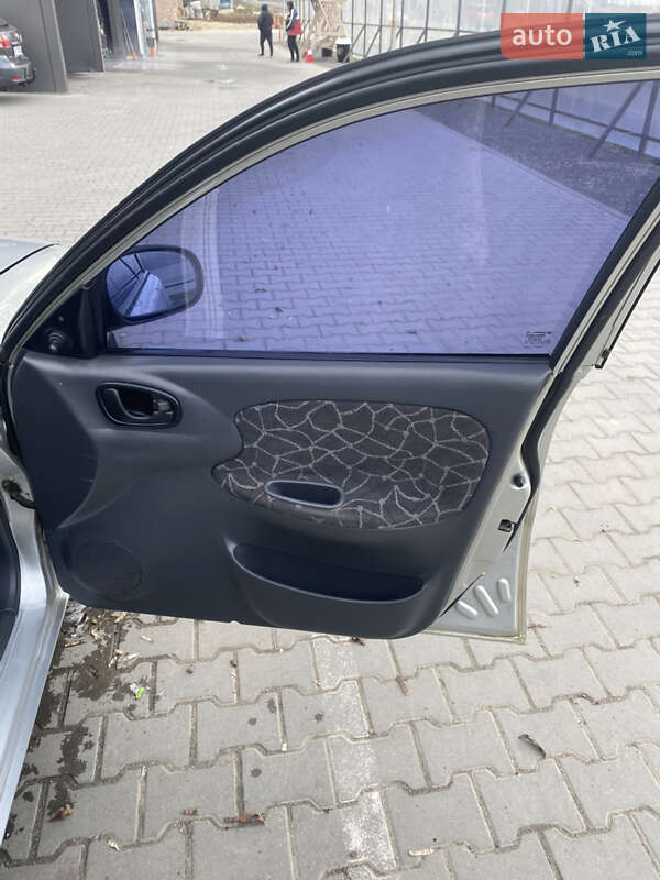 Седан Daewoo Lanos 2003 в Тернополе