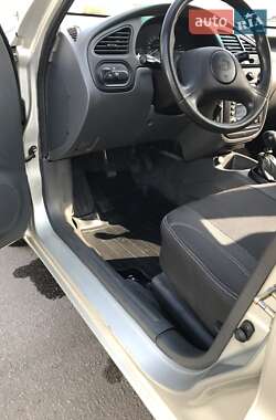 Седан Daewoo Lanos 2010 в 