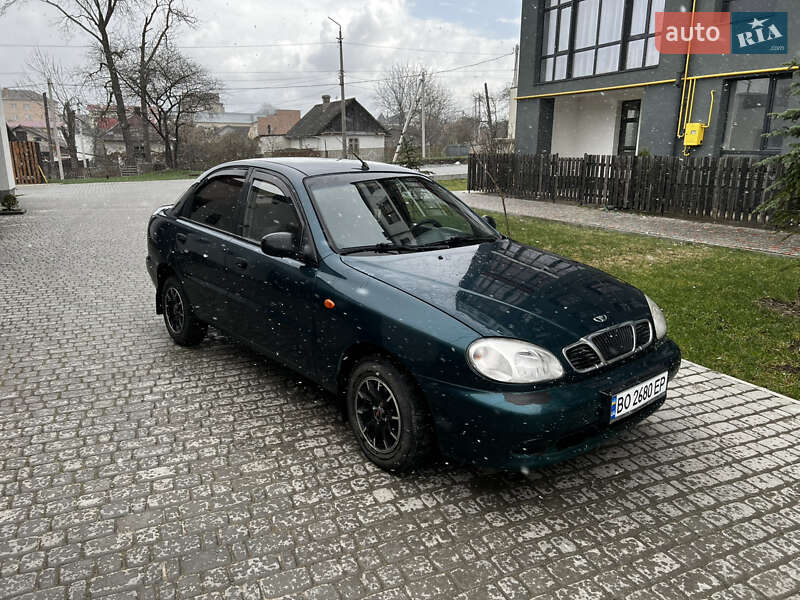 Седан Daewoo Lanos 2004 в 