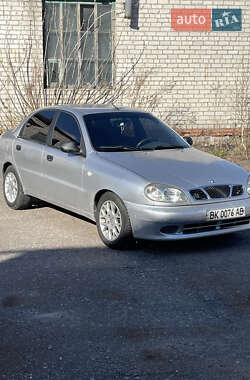 Седан Daewoo Lanos 2005 в Звягелі