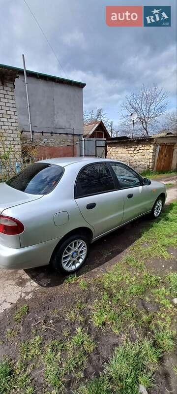 Седан Daewoo Lanos 2003 в Одессе