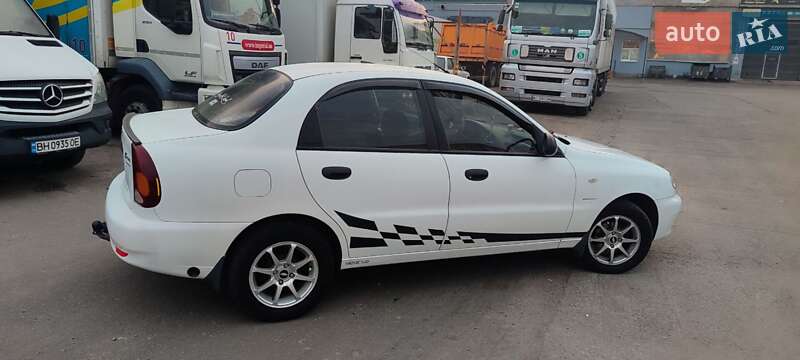 Седан Daewoo Lanos 2011 в Вишневом фото 6 Седан Daewoo Lanos 2011 в Вишневом