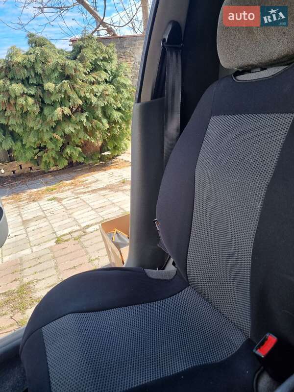 Седан Daewoo Lanos 2012 в Киеве