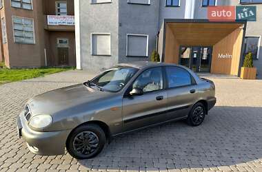 Седан Daewoo Lanos 2001 в Коломые