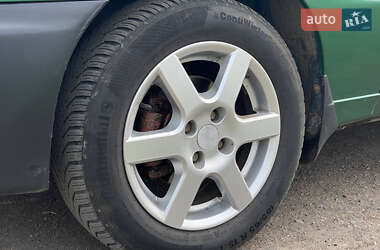 Седан Daewoo Lanos 2001 в 