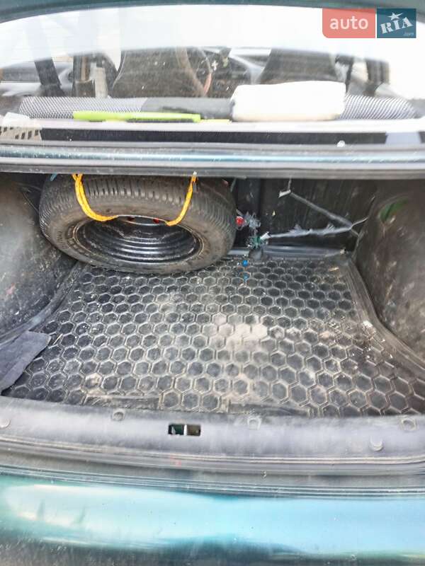 Седан Daewoo Lanos 2003 в Киеве