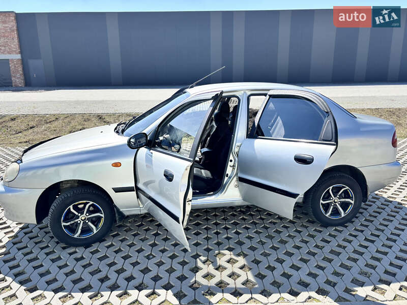 Седан Daewoo Lanos 2005 в Хмельницькому