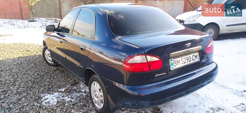 Седан Daewoo Lanos 2004 в Ромнах