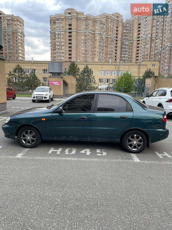 Седан Daewoo Lanos 2006 в Києві