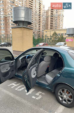 Седан Daewoo Lanos 2006 в Киеве