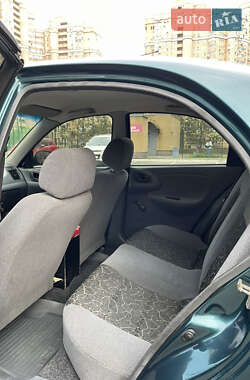 Седан Daewoo Lanos 2006 в Києві