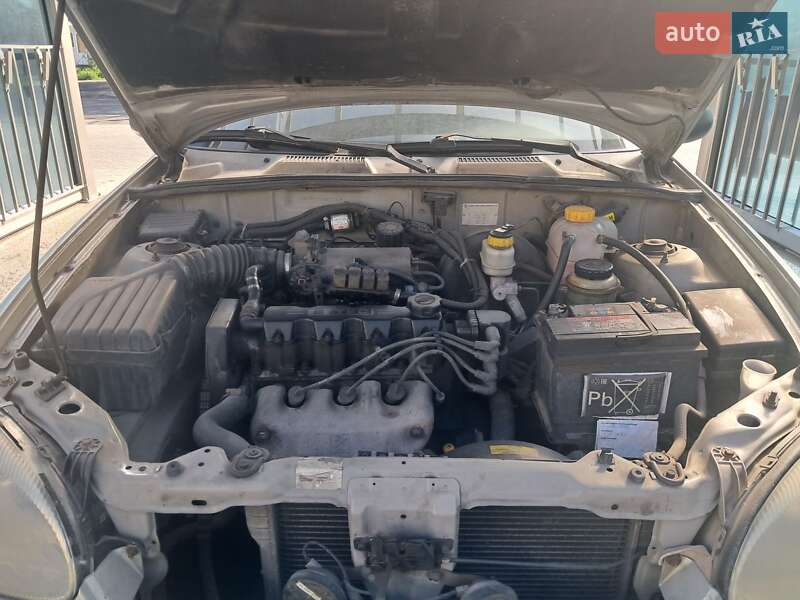 Седан Daewoo Lanos 2006 в Львове