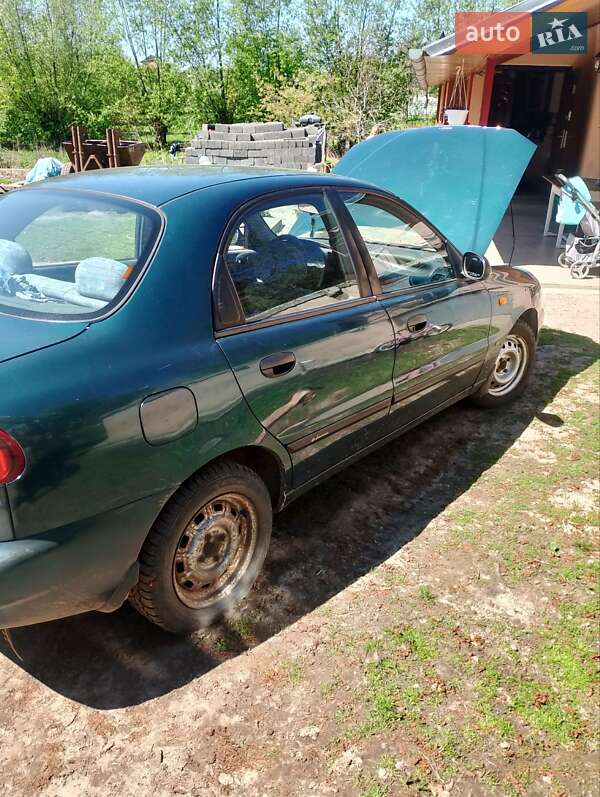 Седан Daewoo Lanos 2000 в 