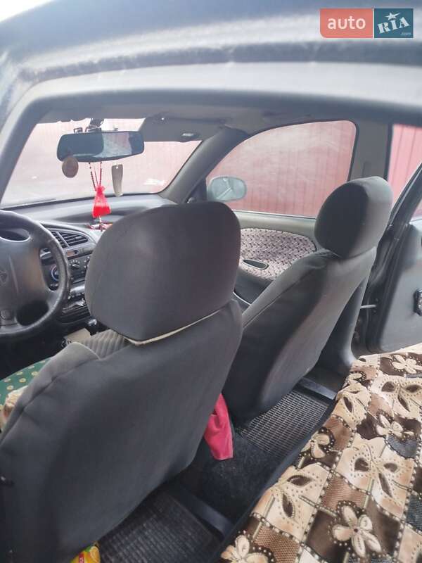 Седан Daewoo Lanos 2008 в Тлумачі